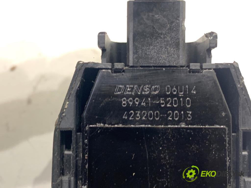 TOYOTA RAV 4 IV SUV 2017 114 kW 2.5 Hybrid 4WD (AVA44_) 2494 Snímač dažďa 89941-52010 (Snímač dažďa)