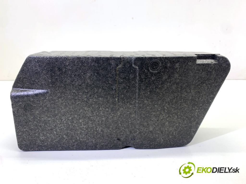 VW GOLF VII Kombi 2015 66 kW 1.6 TDI 1598 souprava náradí 5G0012115S