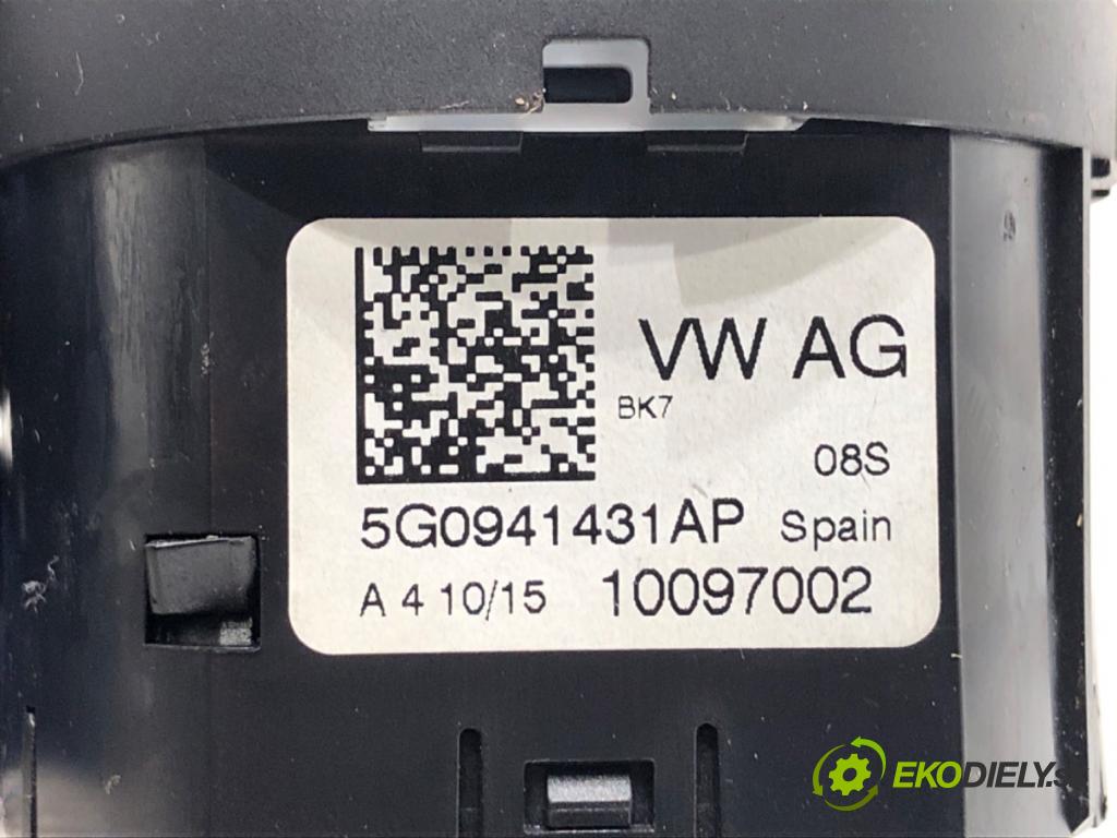VW GOLF VII Kombi 2015 66 kW 1.6 TDI 1598 Spínač svetiel 5G0941431AP