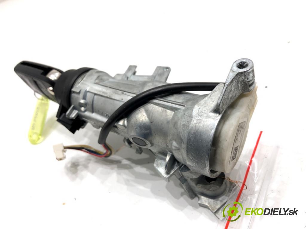 VW GOLF VII Kombi 2015 66 kW 1.6 TDI 1598 spinačka 1K0905851 (Spínacia skrinka)