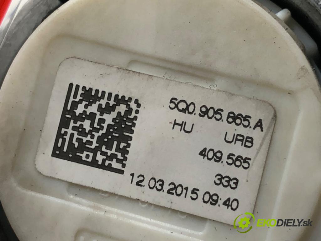 VW GOLF VII Kombi 2015 66 kW 1.6 TDI 1598 spinačka 1K0905851 (Spínacia skrinka)