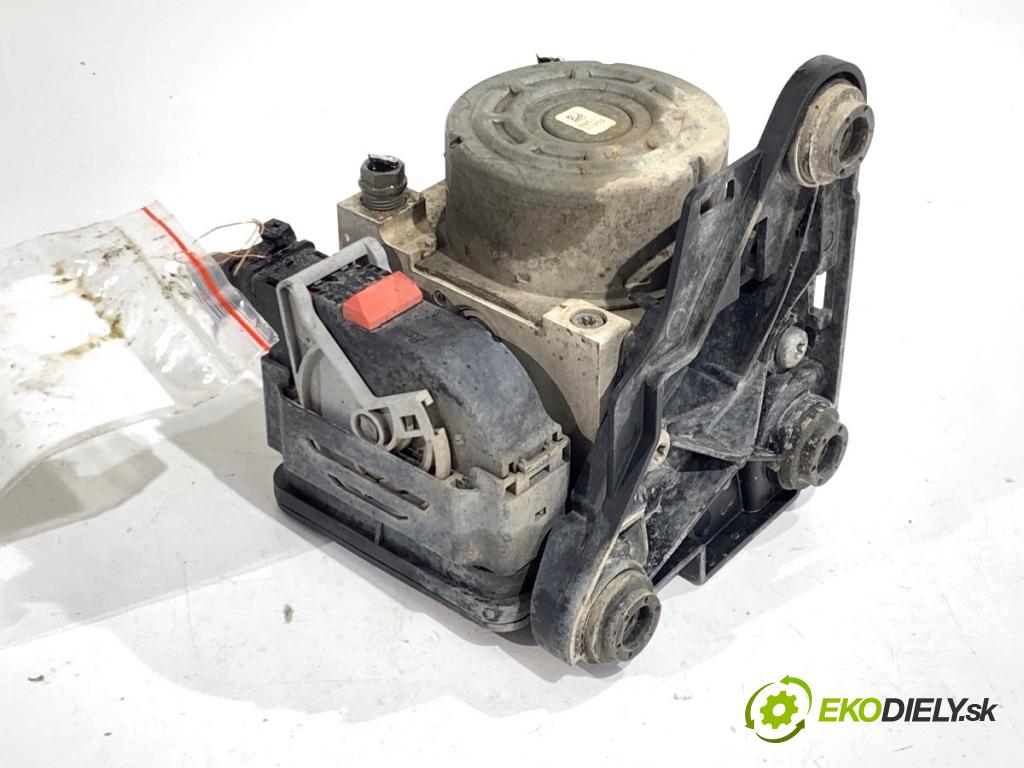 VW GOLF VII Kombi 2015 66 kW 1.6 TDI 1598 Pumpa ABS 3Q0614517Q (Pumpa ABS)