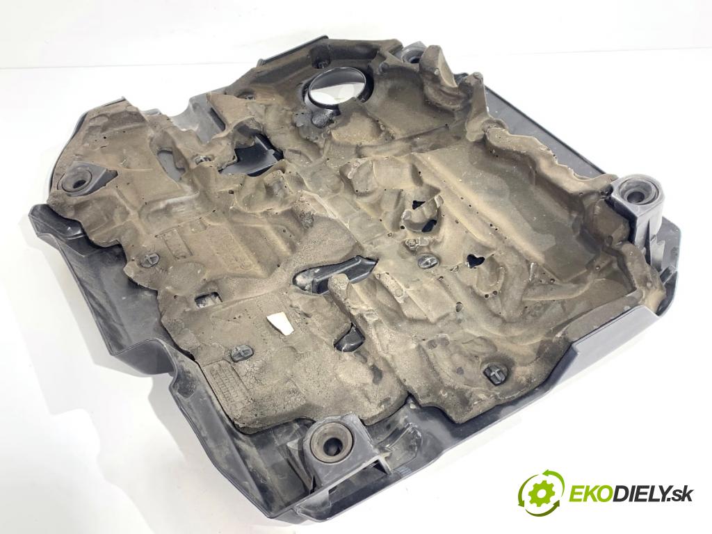 VW GOLF VII Kombi 2015 66 kW 1.6 TDI 1598 kryt motora 04L103954T (Kryt motoru )