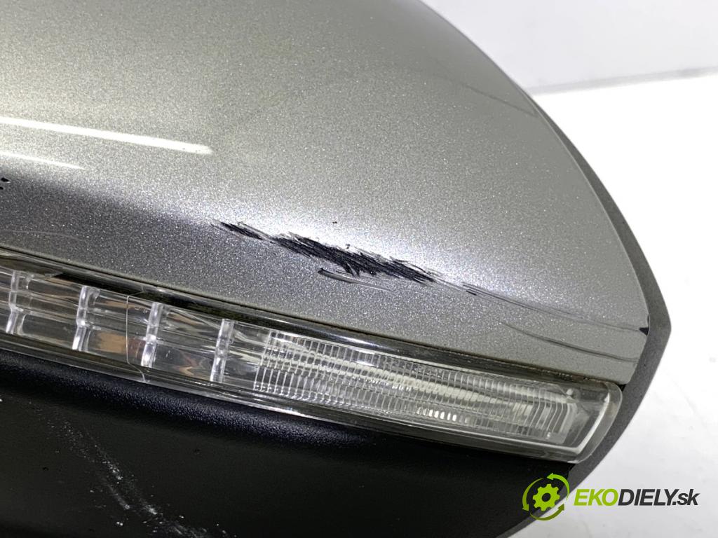 VW GOLF VII Kombi 2015 66 kW 1.6 TDI 1598 Spätné zrkadlo ľavy LB7W