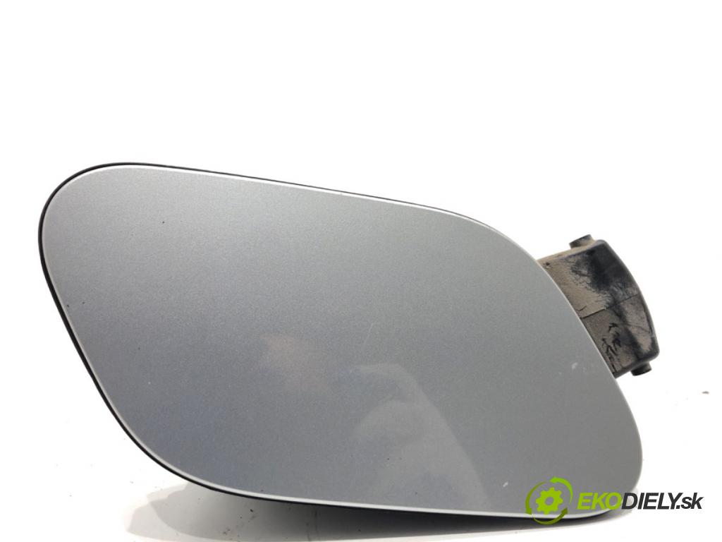 VW GOLF VII Kombi 2015 66 kW 1.6 TDI 1598 Dvierka nádrže paliva 5G9809857 (Kľučka dverí ostatné)