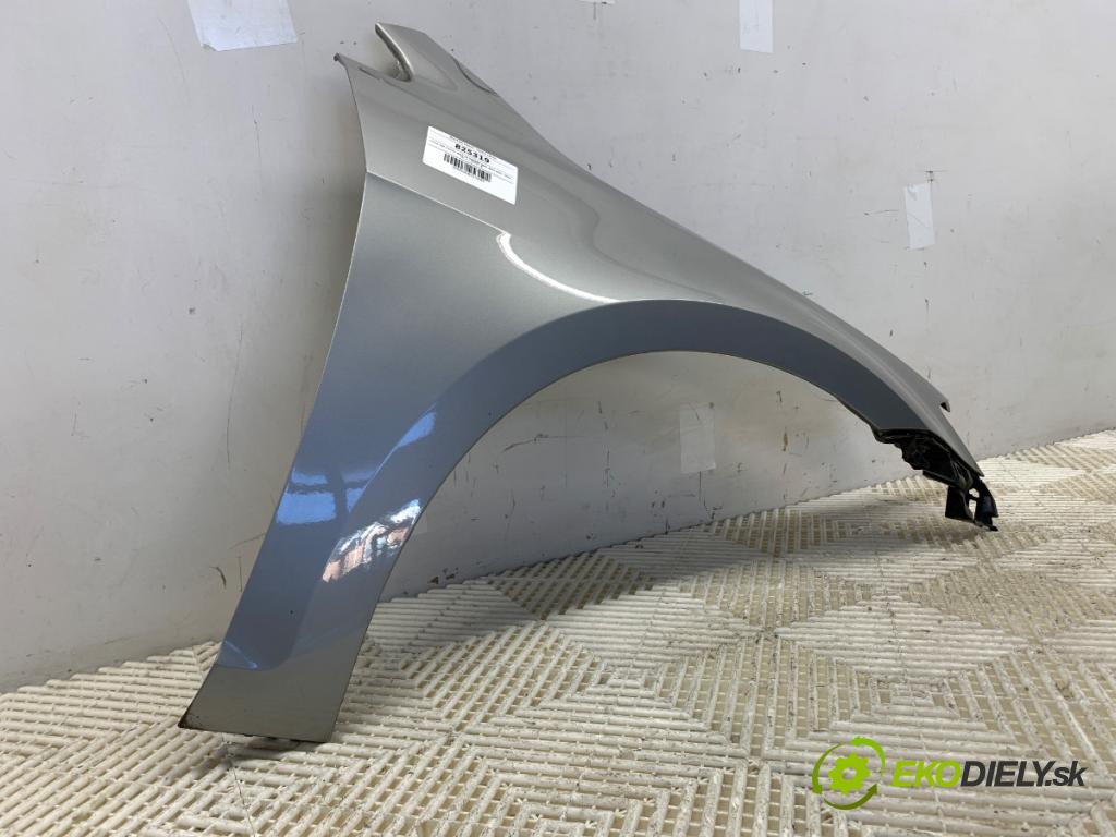 VW GOLF VII Kombi 2015 66 kW 1.6 TDI 1598 blatník pravý přední část LB7W LB7W