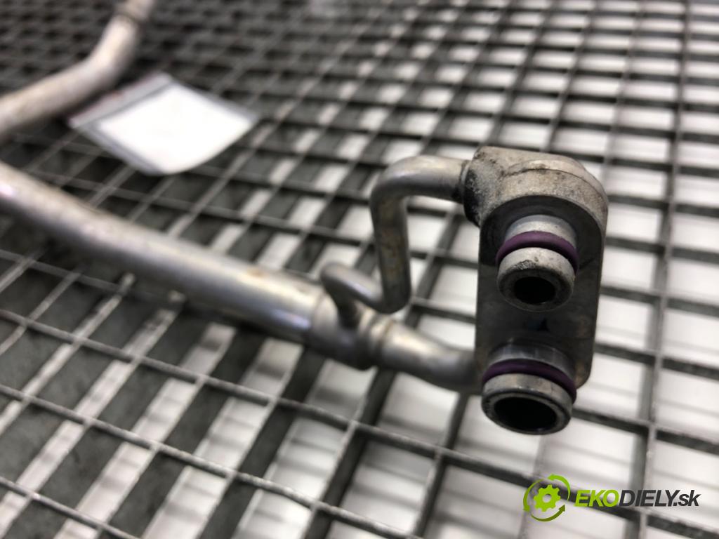 VW GOLF VII Kombi 2015 66 kW 1.6 TDI 1598 rúrka klimatizace 5Q1816738B (Trubka klimatizace)