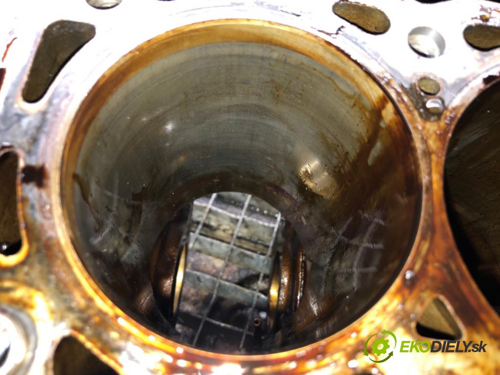 DACIA DOKKER Nadwozie pełne/minivan 2014 61 kW 1.6 1598 JEDNOTKA: motora  (Blok motoru)