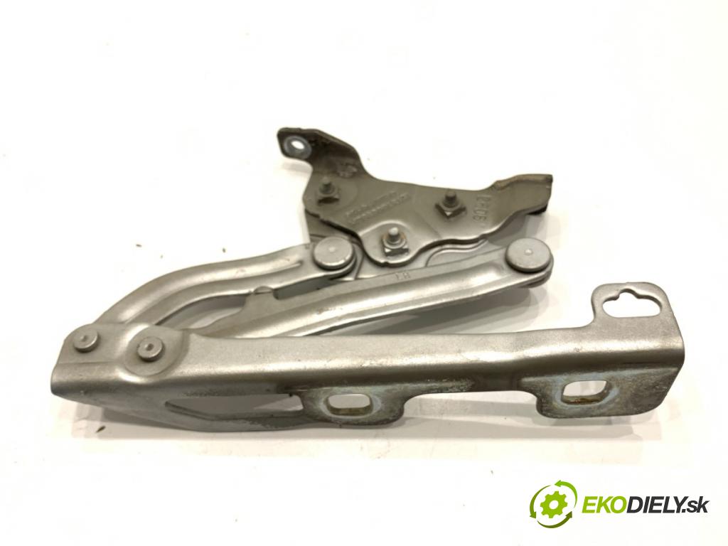 OPEL CORSA E liftback 2016 66 kW 1.4 (08, 68) 1398 Záves kapoty ľavy predný 13186899LH