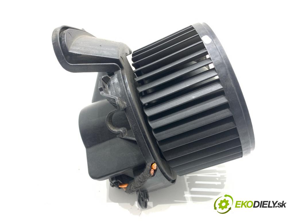 OPEL CORSA E liftback 2016 66 kW 1.4 (08, 68) 1398 ventilátor kúrenia