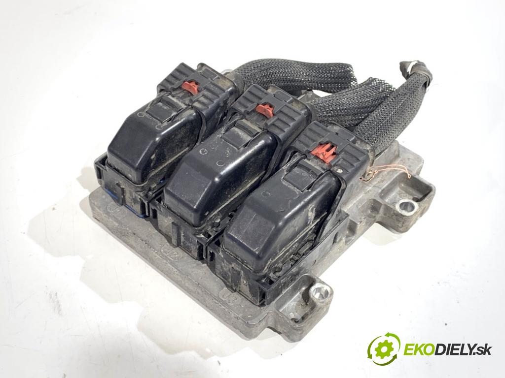 OPEL CORSA E liftback 2016 66 kW 1.4 (08, 68) 1398 riadiaca jednotka Motor 12676078 (Riadiaca jednotka)