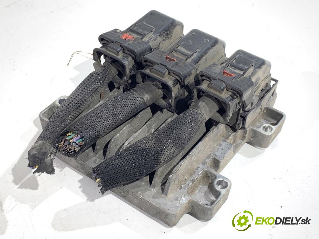 OPEL CORSA E liftback 2016 66 kW 1.4 (08, 68) 1398 riadiaca jednotka Motor 12676078 (Riadiaca jednotka)