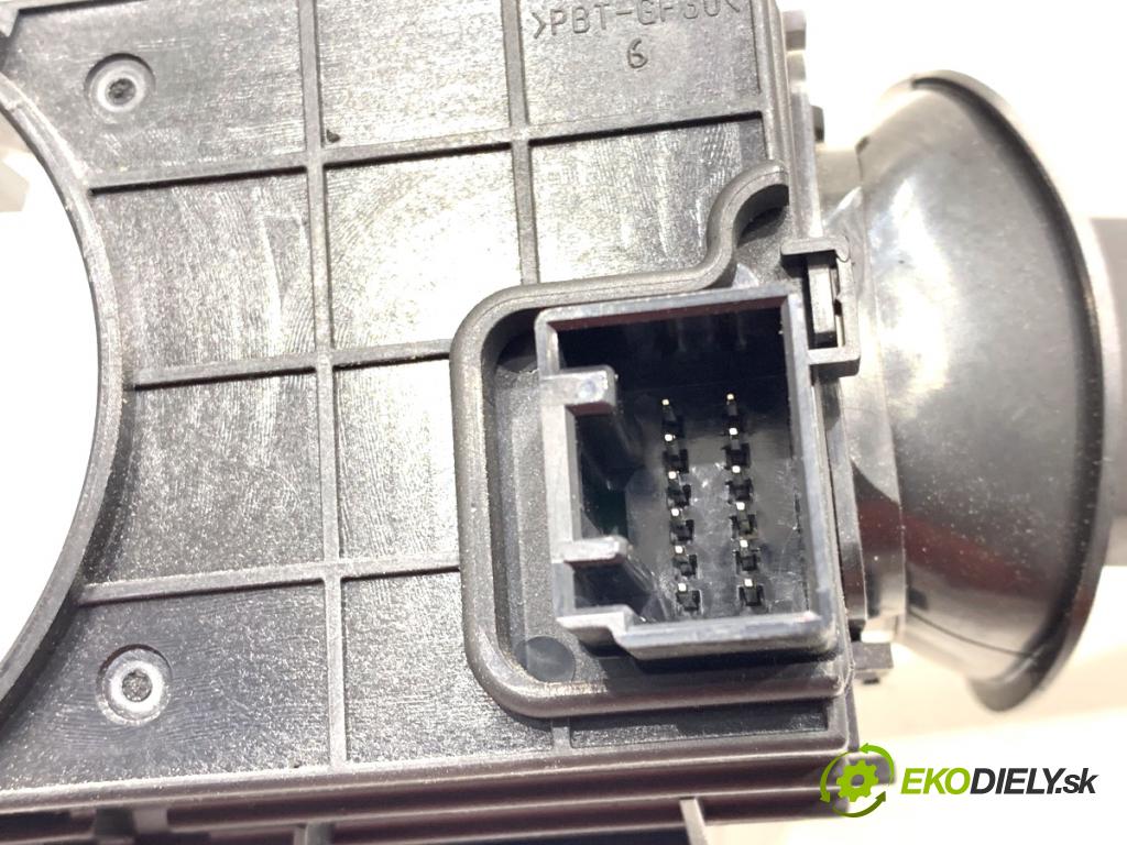 OPEL CORSA E liftback 2016 66 kW 1.4 (08, 68) 1398 Prepínač kombinovaný 95433818 (Prepínacie páčky pod volantom)