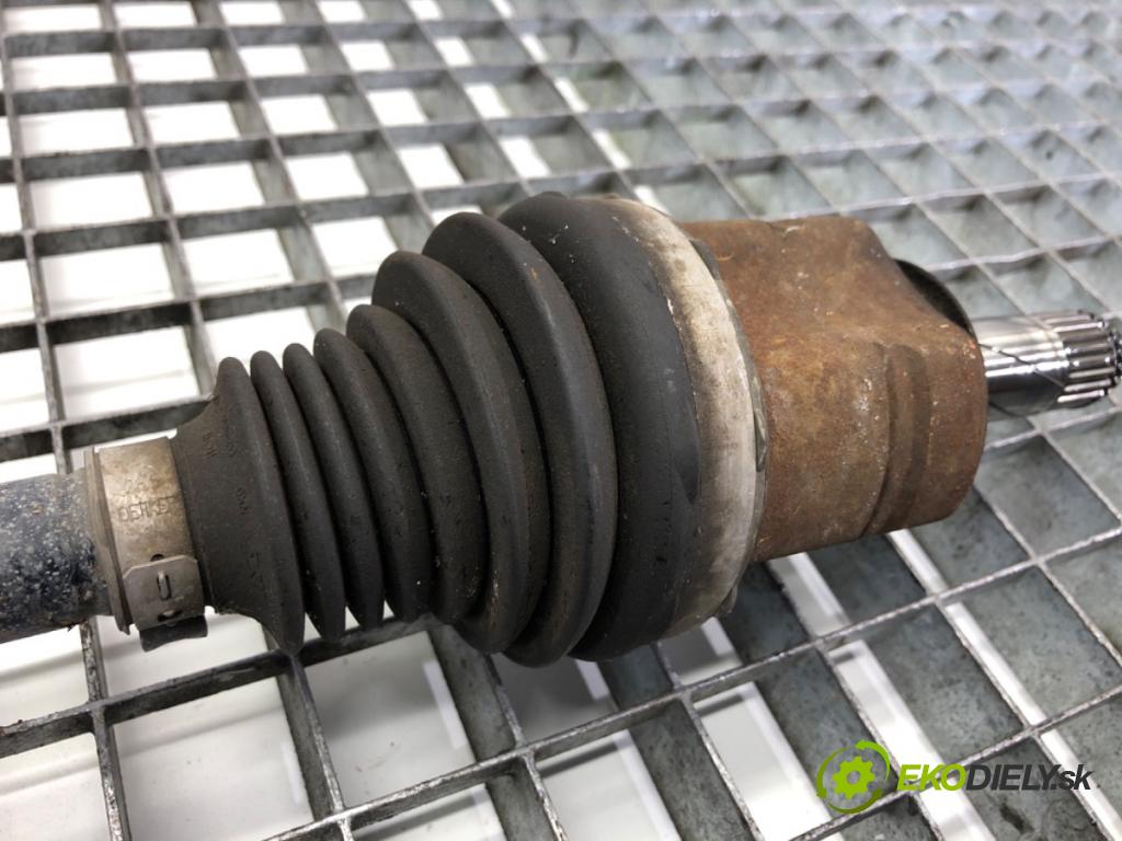 OPEL CORSA E liftback 2016 66 kW 1.4 (08, 68) 1398 poloos pravý přední část 13149829