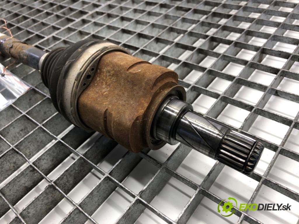 OPEL CORSA E liftback 2016 66 kW 1.4 (08, 68) 1398 poloos levý přední část 13149830