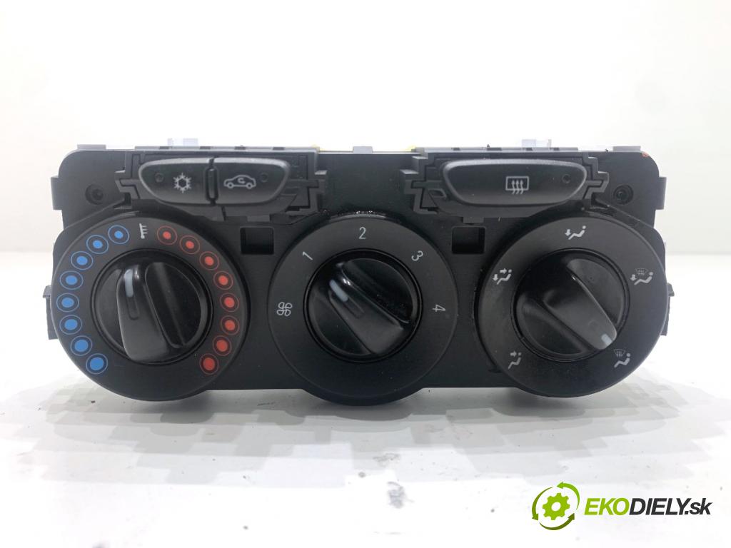 OPEL CORSA E liftback 2016 66 kW 1.4 (08, 68) 1398 Panel ovládania kúrenia 466119570 (Prepínacie páčky pod volantom)