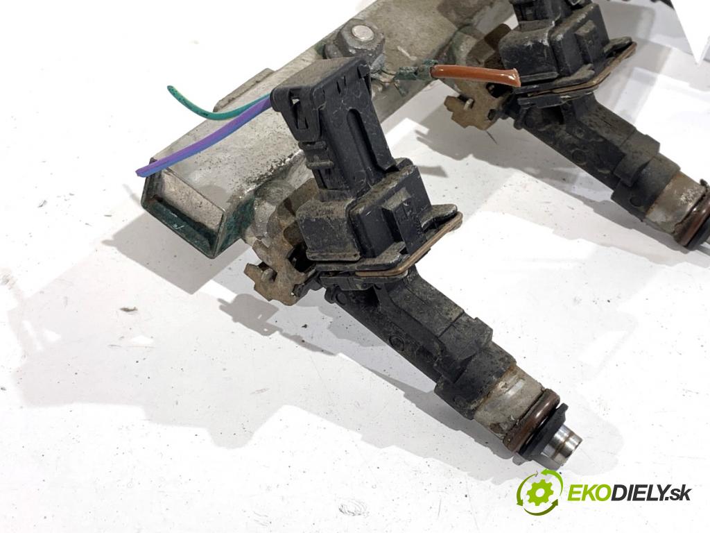 OPEL CORSA E liftback 2016 66 kW 1.4 (08, 68) 1398 Lišta vstrekovacia 55590487 (Vstrekovacia lišta)