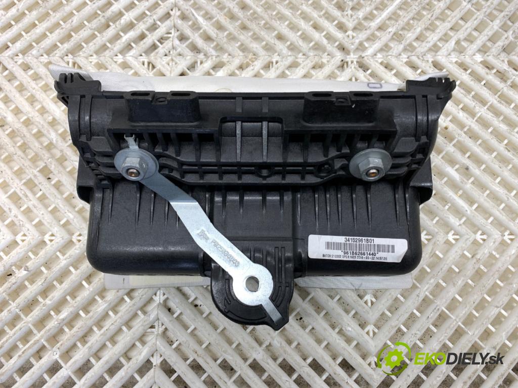 OPEL CORSA E liftback 2016 66 kW 1.4 (08, 68) 1398 palubní doska  (Palubní deska)