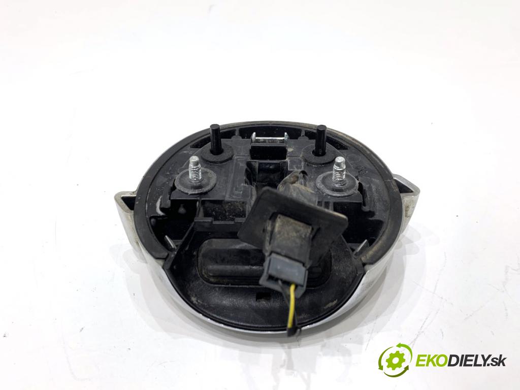 OPEL CORSA E liftback 2016 66 kW 1.4 (08, 68) 1398 Kľučka dverí zad 563697283