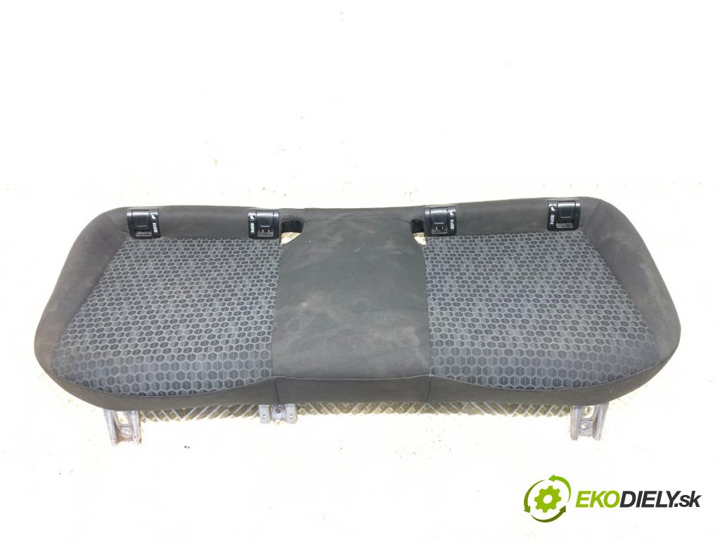 OPEL CORSA E liftback 2016 66 kW 1.4 (08, 68) 1398 sedadlo druhý VLÁDA: