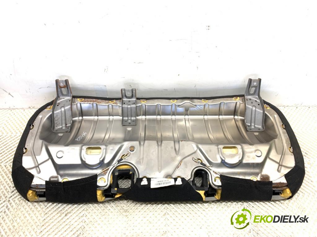 OPEL CORSA E liftback 2016 66 kW 1.4 (08, 68) 1398 Sedadlo druhý rad