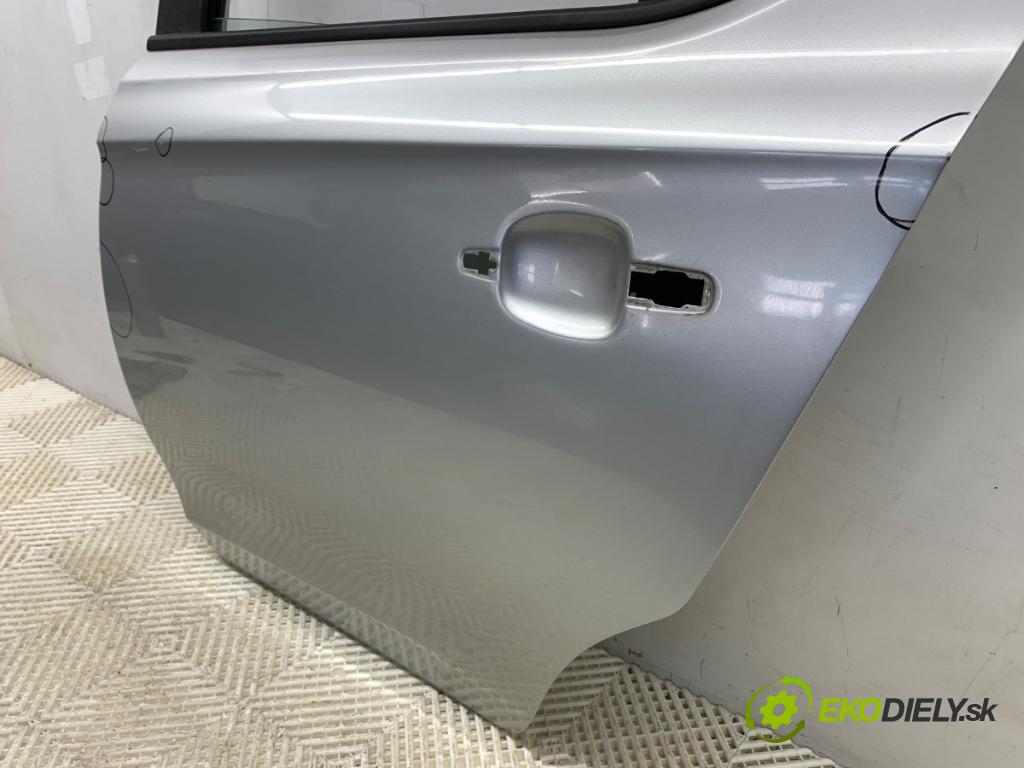 OPEL CORSA E liftback 2016 66 kW 1.4 (08, 68) 1398 dveře levý zadní část Z176