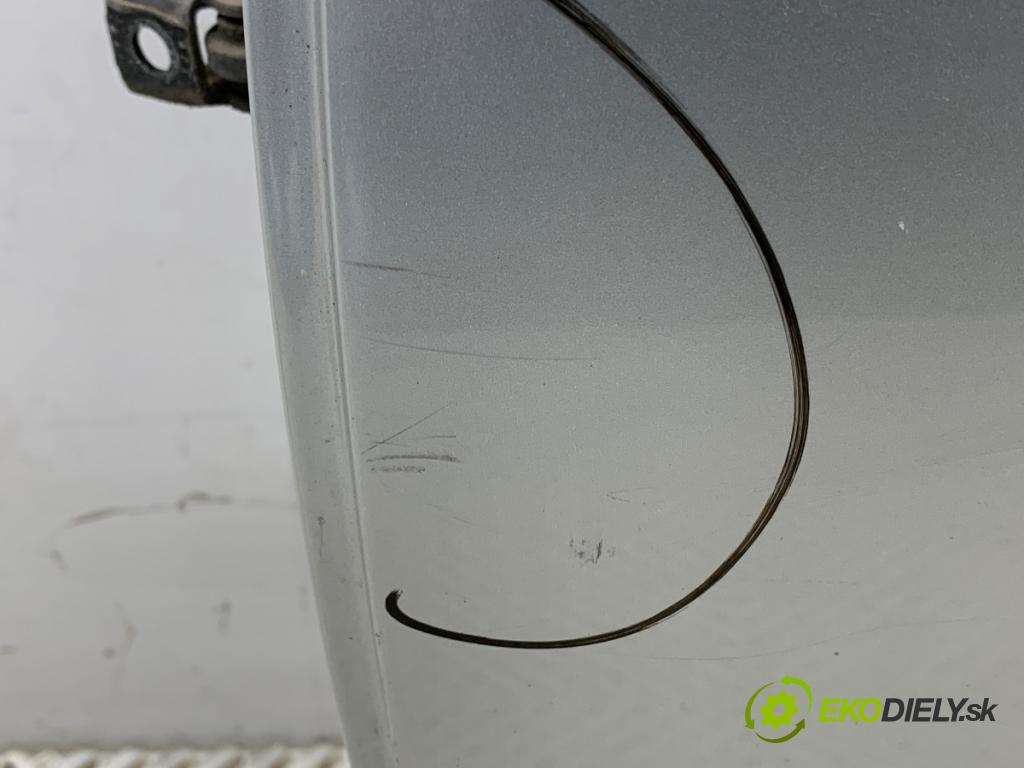 OPEL CORSA E liftback 2016 66 kW 1.4 (08, 68) 1398 dveře levý zadní část Z176