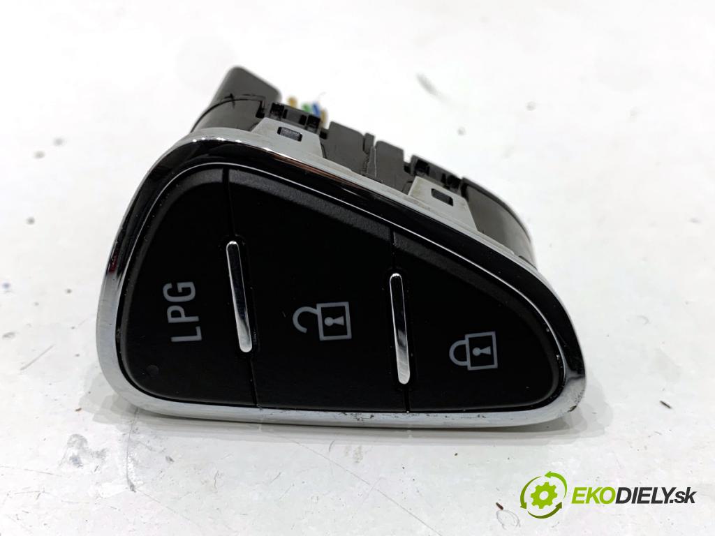 OPEL CORSA E liftback 2016 66 kW 1.4 (08, 68) 1398 Prepínač LPG zamok AUTA: 39031629