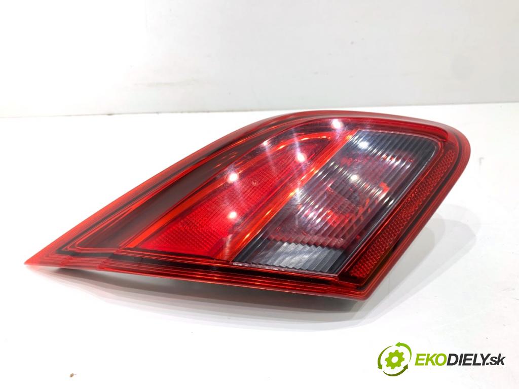 OPEL CORSA E liftback 2016 66 kW 1.4 (08, 68) 1398 Svetlo zad ľavá strana vnútorná 39012623 (Kľučka dverí ostatné)