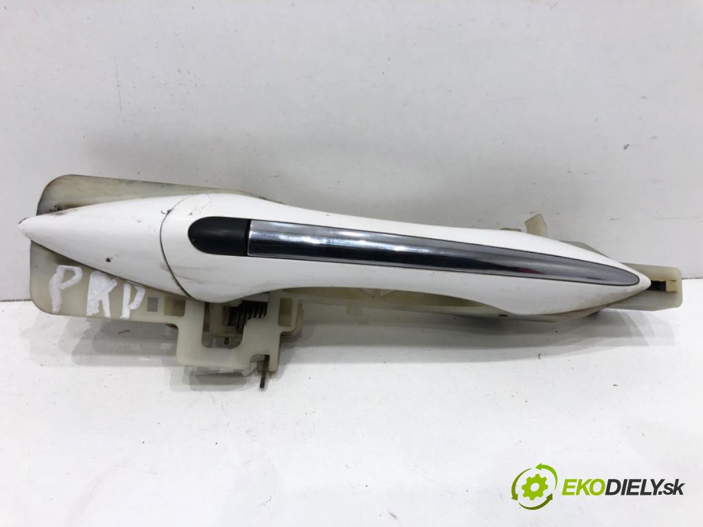 HYUNDAI i40 Kombi 2013 85 kW 1.7 CRDi 1685 Kľučka vonkajšia pravy predný 