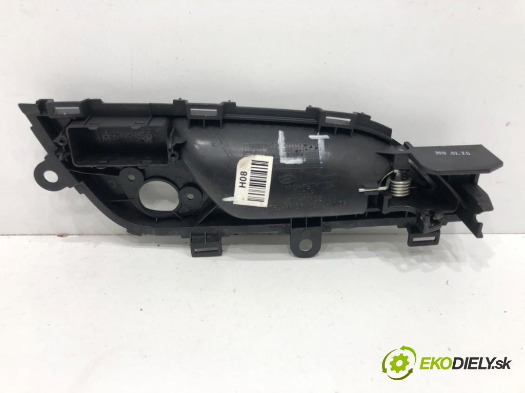 HYUNDAI i40 Kombi 2013 85 kW 1.7 CRDi 1685 Kľučka vnútorná ľavy zad 25111-72802