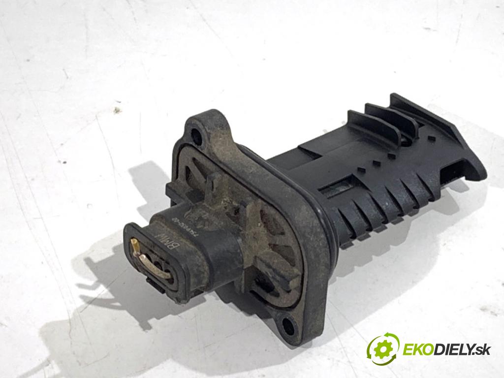 BMW F30 sedan 2015 180 kW 328 i xDrive 1997 Váha vzduchu 0280218266 (Váha vzduchu)