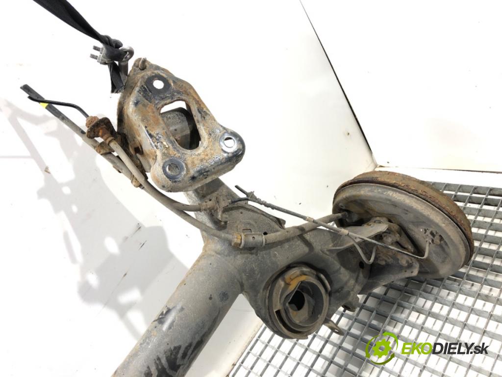 OPEL CORSA E liftback 2016 66 kW 1.4 (08, 68) 1398 výztuha zadní část