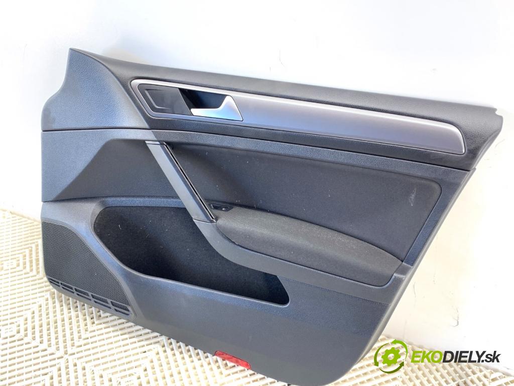 VW GOLF VII Kombi 2015 66 kW 1.6 TDI 1598 čalúnenie Dvere pravy predný