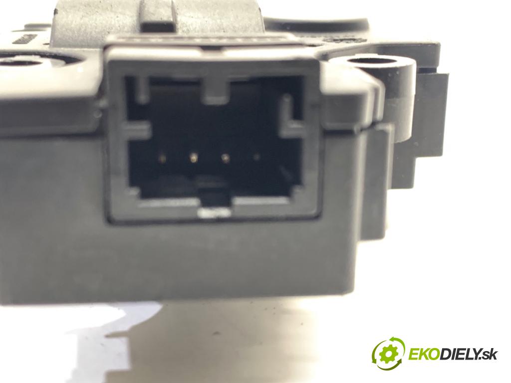 BMW F44 coupe 2021 131 kW 220 i 1998 Motor kúrenia CZ113930-1710