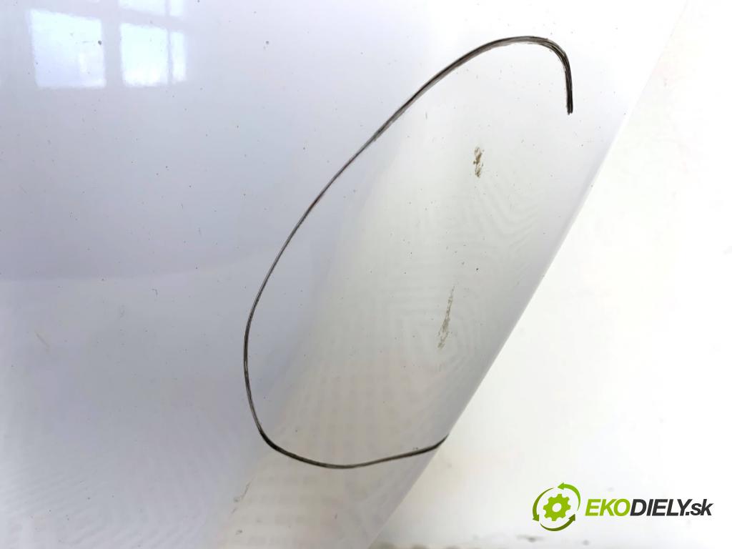 HYUNDAI i40 Kombi 2013 85 kW 1.7 CRDi 1685 Kapota NCW (Kapota)