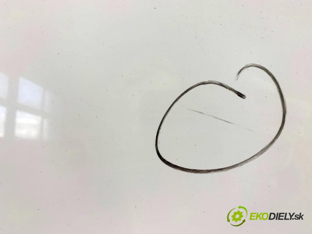 HYUNDAI i40 Kombi 2013 85 kW 1.7 CRDi 1685 Kapota NCW (Kapota)