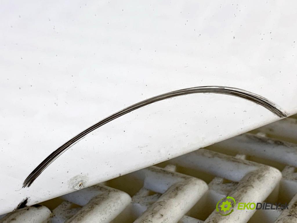 HYUNDAI i40 Kombi 2013 85 kW 1.7 CRDi 1685 Kapota NCW (Kapota)