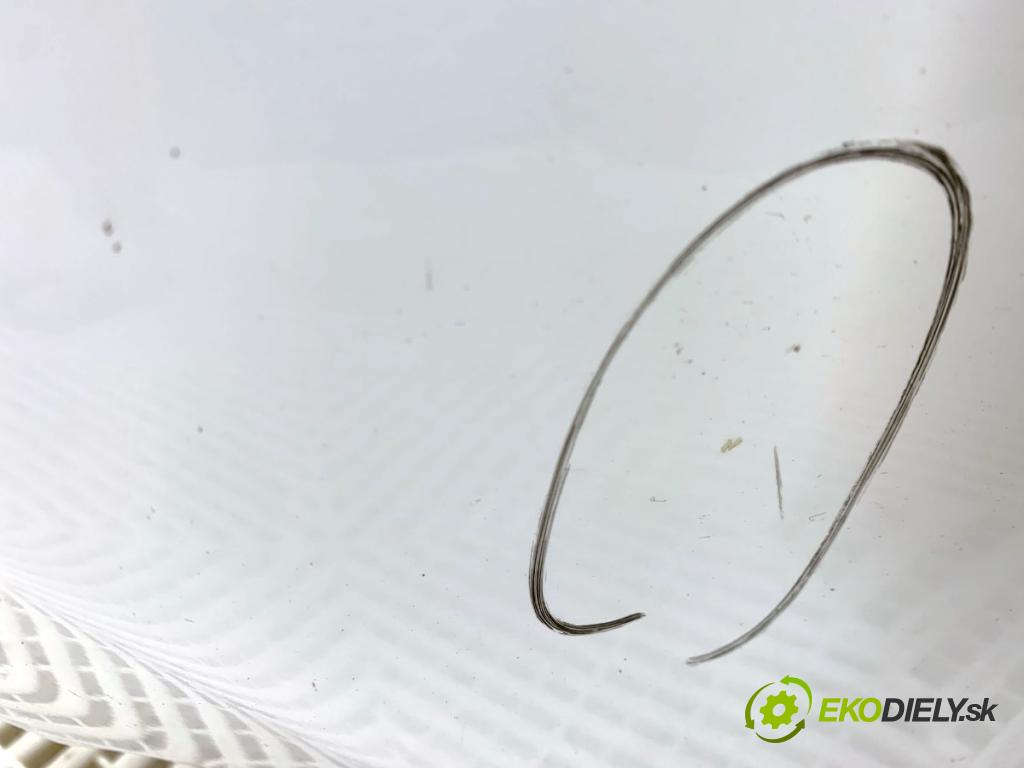 HYUNDAI i40 Kombi 2013 85 kW 1.7 CRDi 1685 Kapota NCW (Kapota)