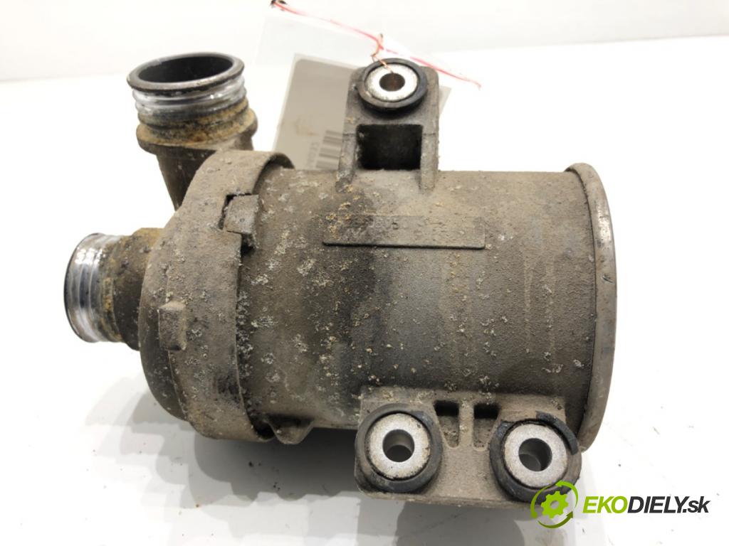 BMW F30 sedan 2015 180 kW 328 i xDrive 1997 Pumpa vody  (Vodná pumpa)