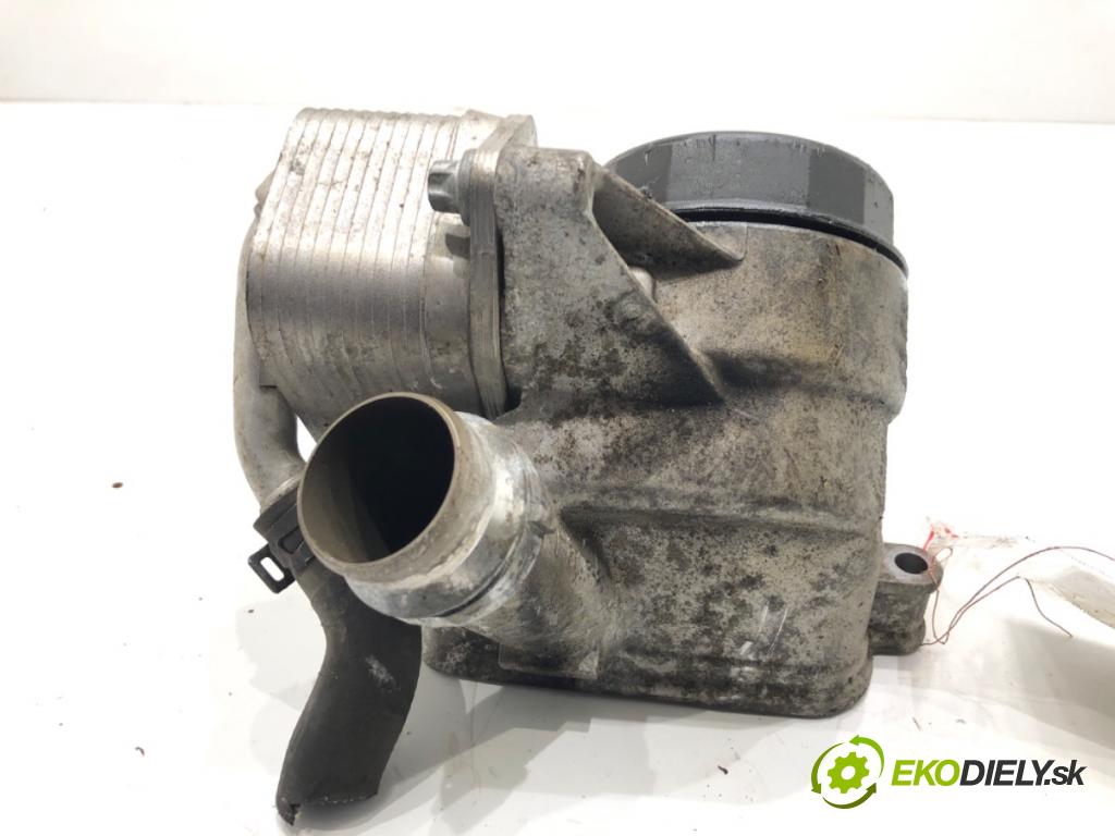 BMW F30 sedan 2015 180 kW 328 i xDrive 1997 Obal filtra oleja 7516383 (Obal olejového filtra)