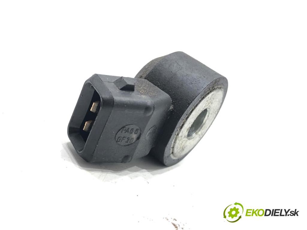 BMW F30 sedan 2015 180 kW 328 i xDrive 1997 Snímač klepania 7598861 (Snímač)