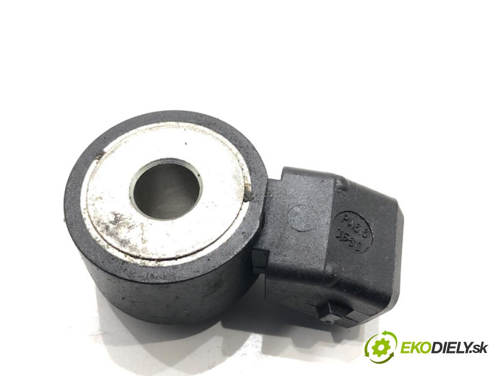 BMW F30 sedan 2015 180 kW 328 i xDrive 1997 Snímač klepania 7598861 (Snímač)