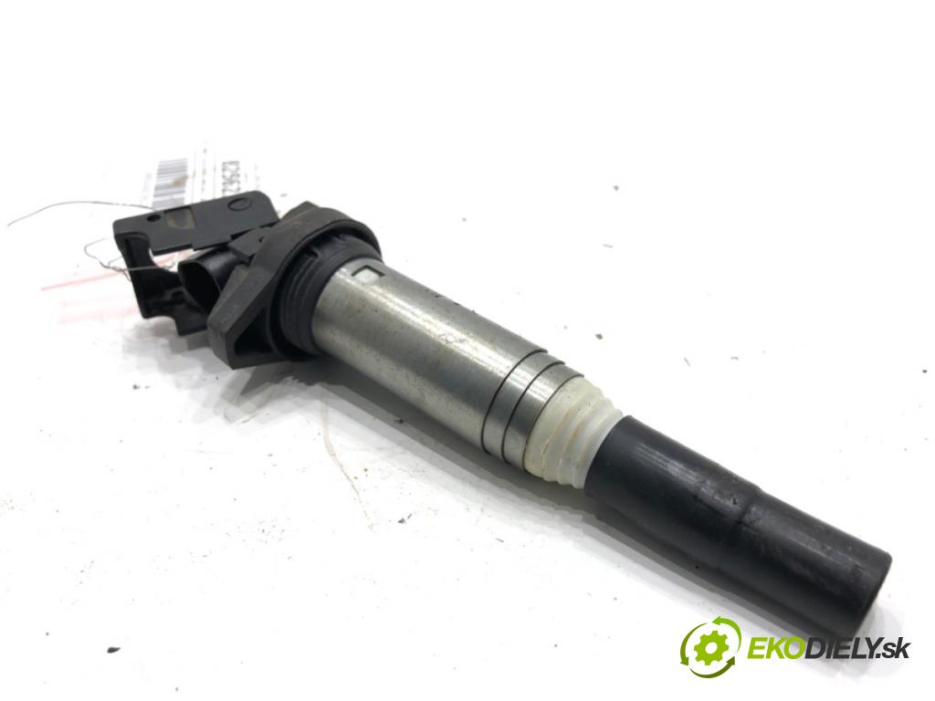 BMW F30 sedan 2015 180 kW 328 i xDrive 1997 Cievka zapaľovacia 8616153 (Zapaľovacia cievka)