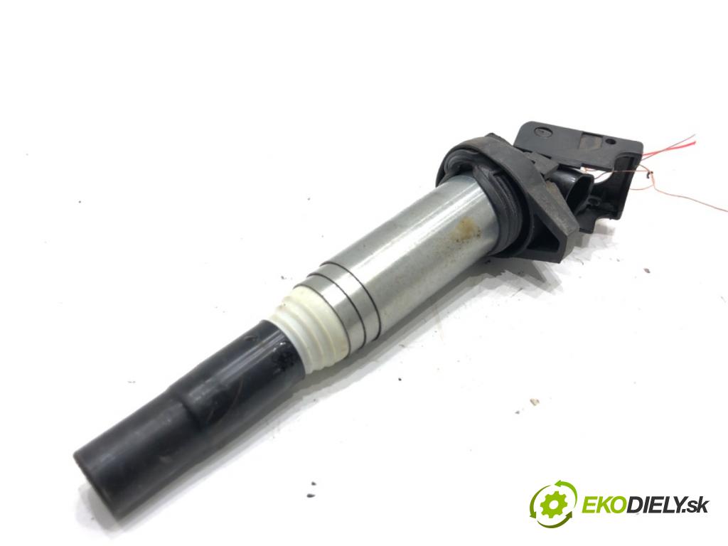 BMW F30 sedan 2015 180 kW 328 i xDrive 1997 Cievka zapaľovacia 8616153 (Zapaľovacia cievka)