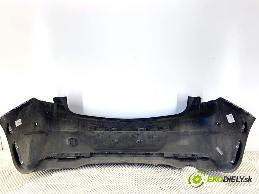 OPEL ASTRA K liftback 2020 81 kW 1.2 Turbo (68) 1199 Nárazník zad  (Kľučka dverí ostatné)