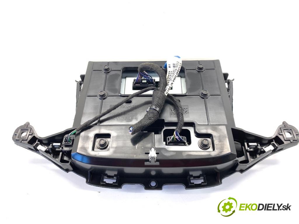 OPEL ASTRA K liftback 2020 81 kW 1.2 Turbo (68) 1199 Dislpej 39026780 (Prístrojová doska)