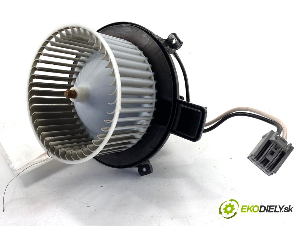 OPEL ASTRA K liftback 2020 81 kW 1.2 Turbo (68) 1199 ventilátor kúrenia KG087001