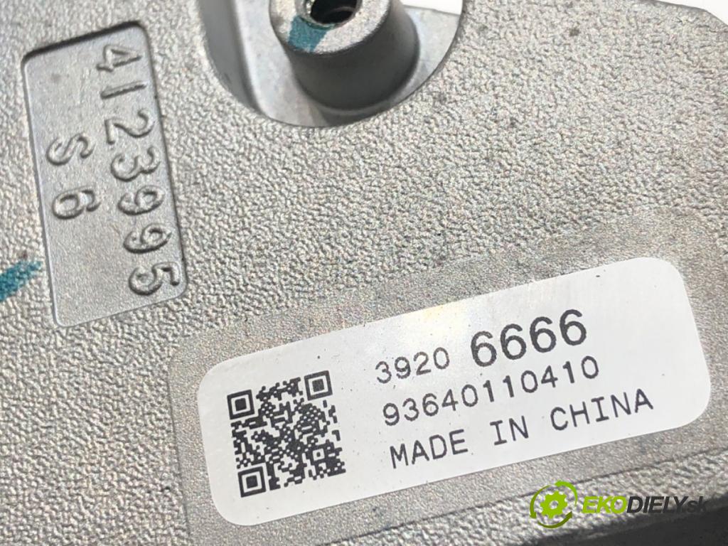 OPEL ASTRA K liftback 2020 81 kW 1.2 Turbo (68) 1199 spinačka 39206666 (Spínacia skrinka)