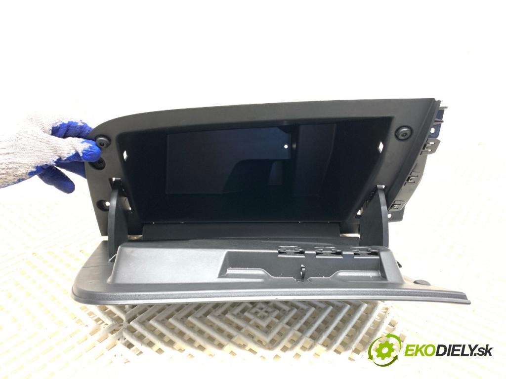 OPEL ASTRA K liftback 2020 81 kW 1.2 Turbo (68) 1199 Priehradka, kastlík spolujazdca 39046539 (Priehradka (kastlík))